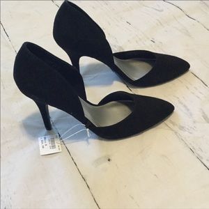 Christian Siriano “Halle” heels👠